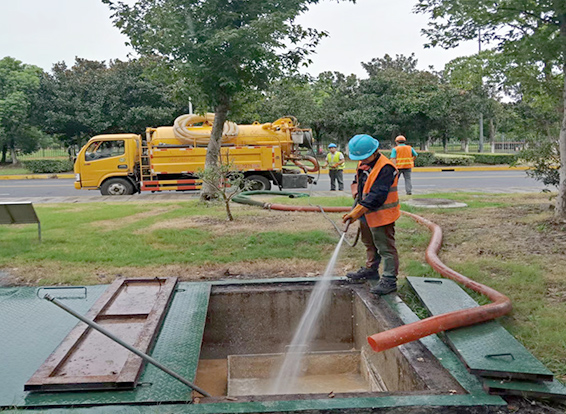 灵川化油池清理